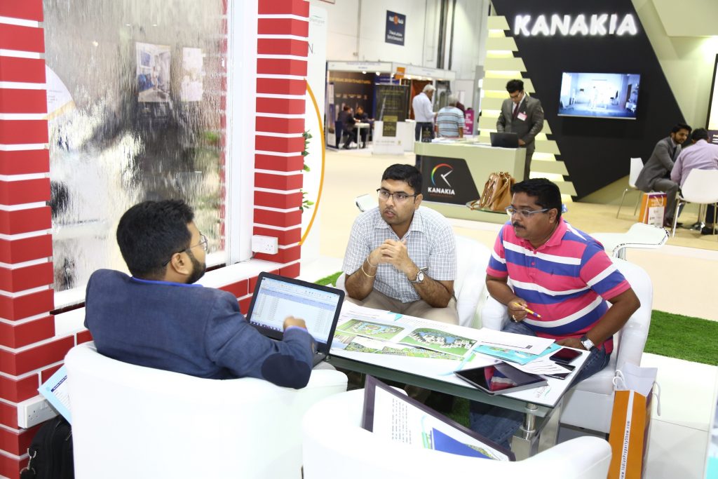 Buyers in talk with exhibitors at the Indian Property Show