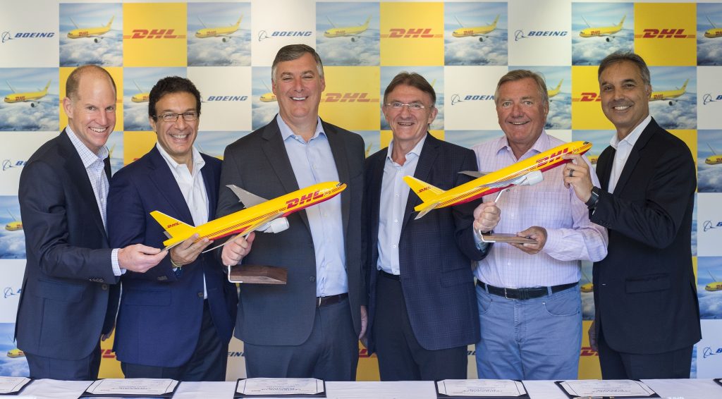 dhl boeing 777 freighter 01