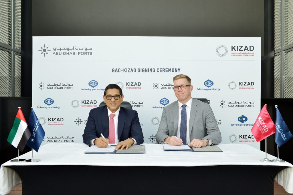 L R Samir Chaturvedi KIZAD CEO and Göran Eriksson GAC Abu Dhabi’s Managing Director 2