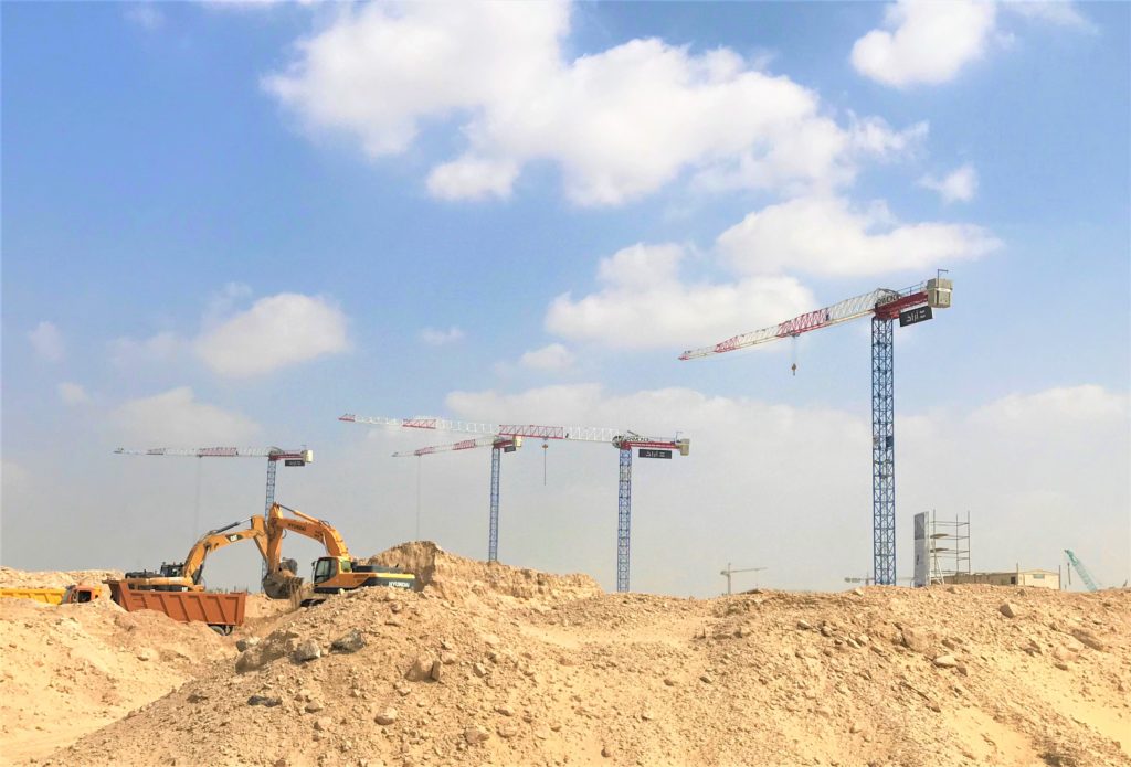 Raimondi topless tower cranes at work on the Aljada jobsite in the UAE ... 1