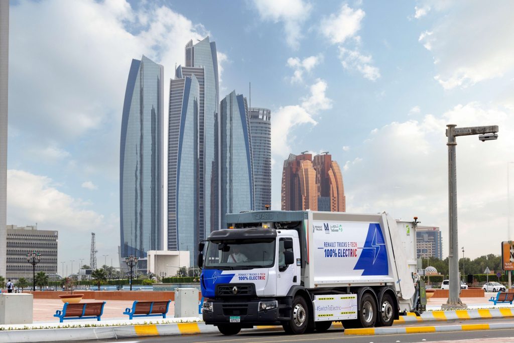 Renault Trucks E Tech Abu Dhabi FINAL2 scaled
